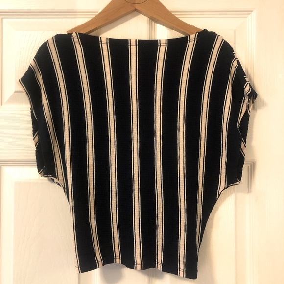 Navy and pink crop top NWT - Picture 2 of 4
